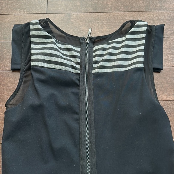 Bebe Bodycon Silver Black Stripe Back-Zip Dress S NWOT - Picture 5 of 8